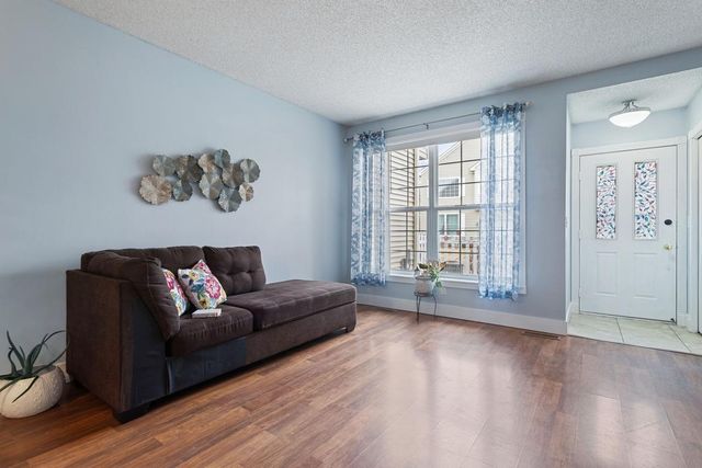 1923 Bluestem Lane 22, Shoreview, MN 55126