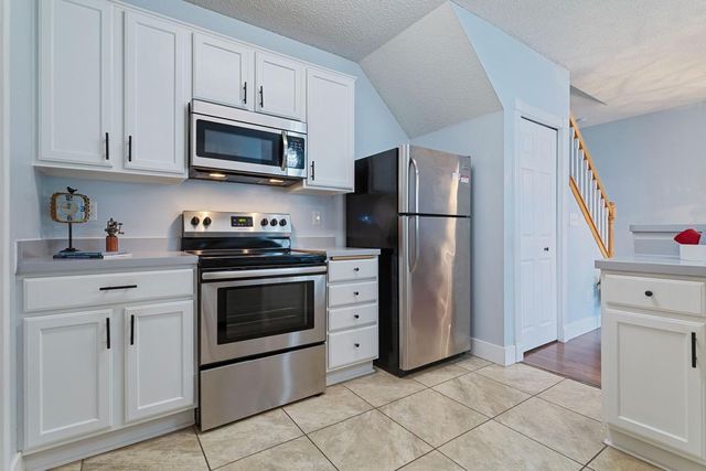 1923 Bluestem Lane 22, Shoreview, MN 55126