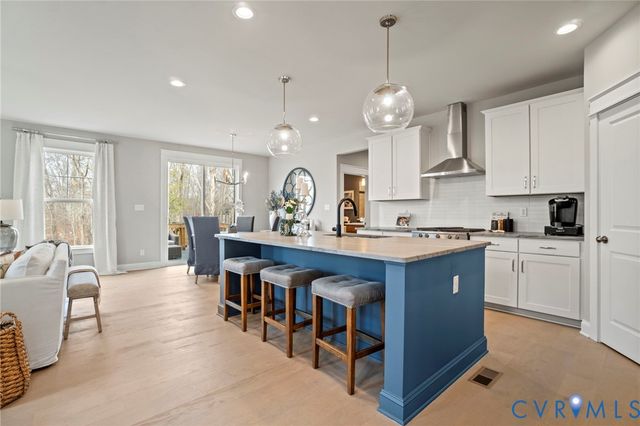 18218 Red Barn Ct, Moseley, VA 23120