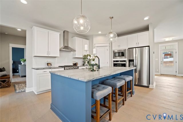 18218 Red Barn Ct, Moseley, VA 23120