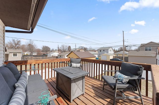 3930 Vera Cruz Avenue N, Robbinsdale, MN 55422