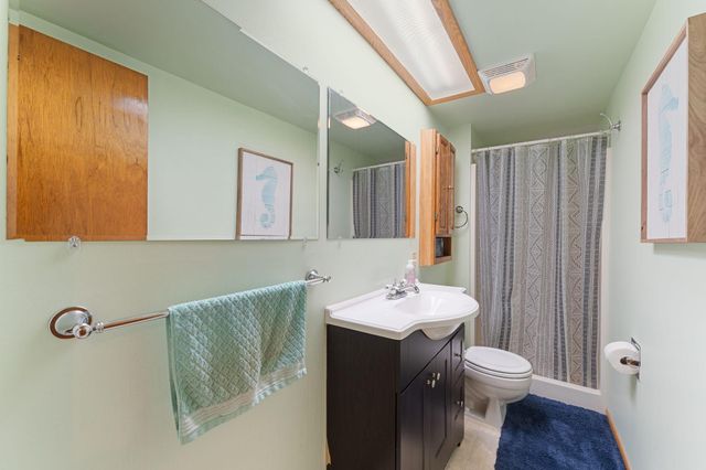 3930 Vera Cruz Avenue N, Robbinsdale, MN 55422