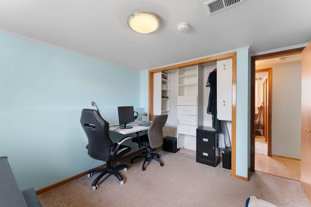 3930 Vera Cruz Avenue N, Robbinsdale, MN 55422