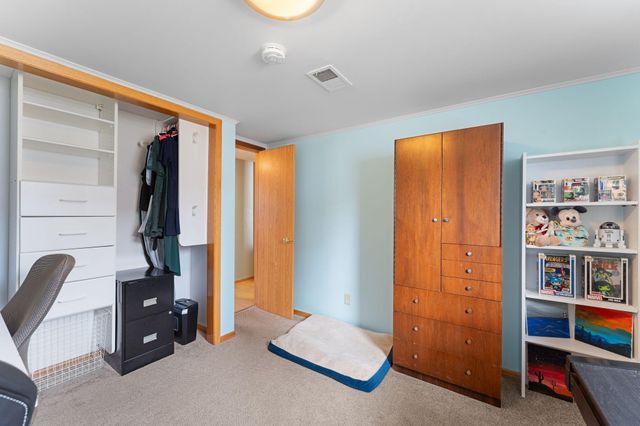 3930 Vera Cruz Avenue N, Robbinsdale, MN 55422