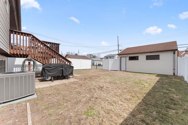 3930 Vera Cruz Avenue N, Robbinsdale, MN 55422