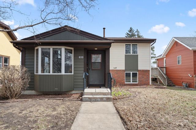 3930 Vera Cruz Avenue N, Robbinsdale, MN 55422