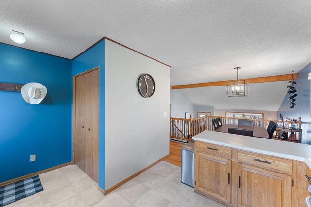 3930 Vera Cruz Avenue N, Robbinsdale, MN 55422