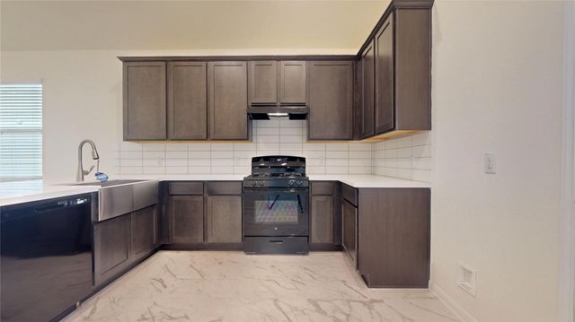 10434 Astor Point Trl, Tomball, TX 77375