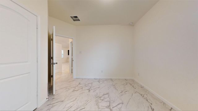 10434 Astor Point Trl, Tomball, TX 77375