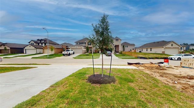 10434 Astor Point Trl, Tomball, TX 77375