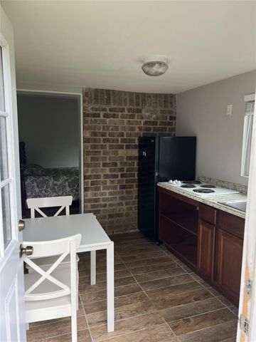 3061 Walnut Springs Drive, Katy, TX 77449