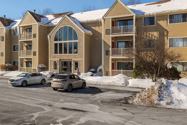 109 Hunters Run Place 109, Haverhill, MA 01832