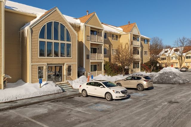 109 Hunters Run Place 109, Haverhill, MA 01832