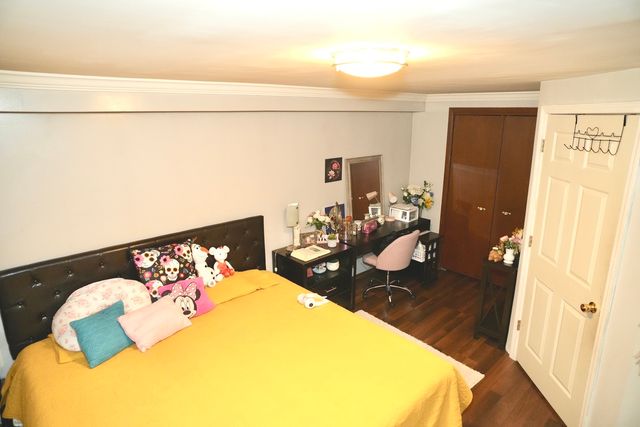 512 Shenandoah Trail, Elgin, IL 60123