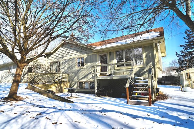512 Shenandoah Trail, Elgin, IL 60123