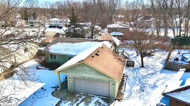 512 Shenandoah Trail, Elgin, IL 60123