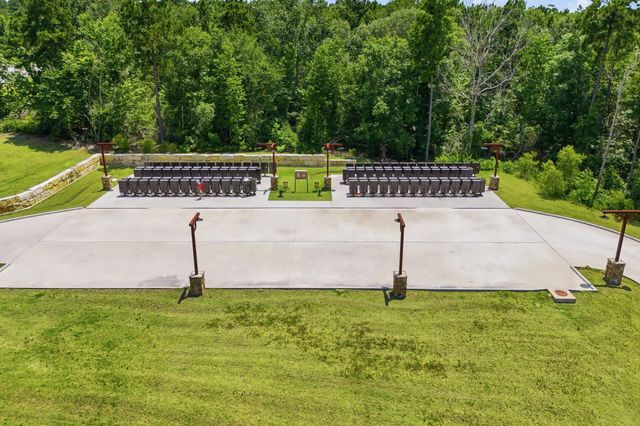 11818 Grand North Road, Willis, TX 77378
