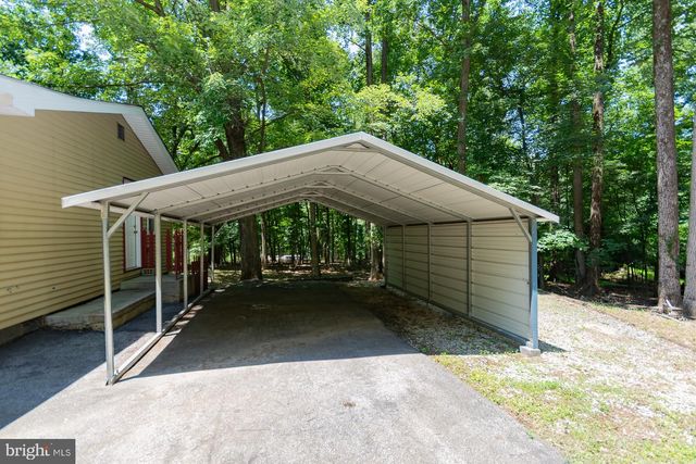 559 JOHNNYCAKE LN, Harpers Ferry, WV 25425