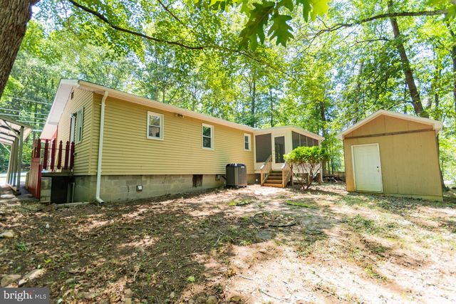 559 JOHNNYCAKE LN, Harpers Ferry, WV 25425