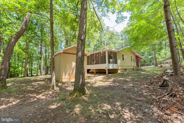 559 JOHNNYCAKE LN, Harpers Ferry, WV 25425