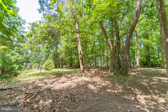 559 JOHNNYCAKE LN, Harpers Ferry, WV 25425