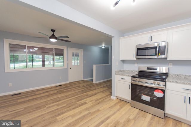 559 JOHNNYCAKE LN, Harpers Ferry, WV 25425