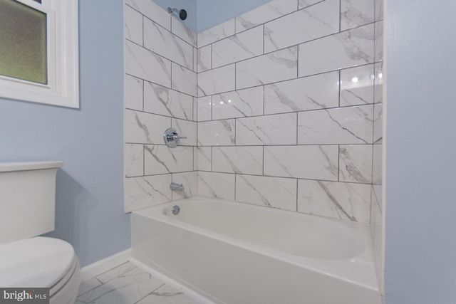 559 JOHNNYCAKE LN, Harpers Ferry, WV 25425