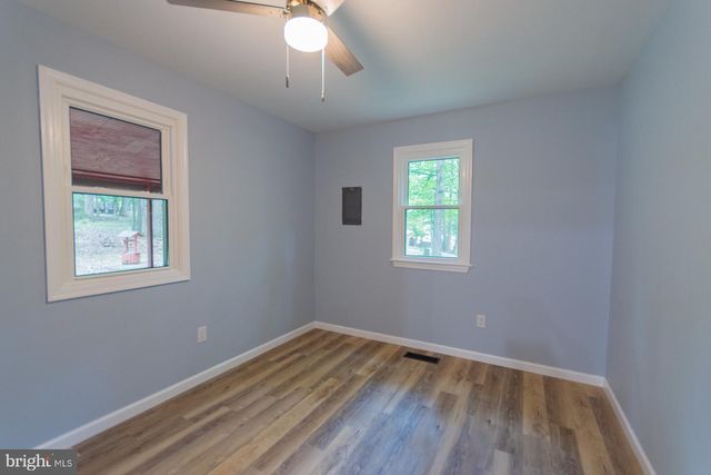 559 JOHNNYCAKE LN, Harpers Ferry, WV 25425