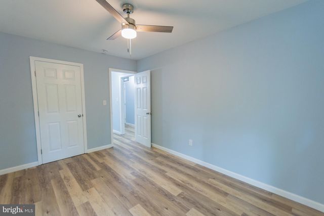 559 JOHNNYCAKE LN, Harpers Ferry, WV 25425