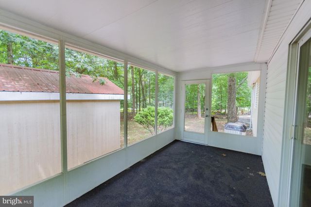 559 JOHNNYCAKE LN, Harpers Ferry, WV 25425