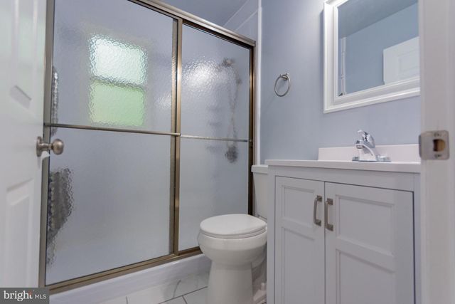 559 JOHNNYCAKE LN, Harpers Ferry, WV 25425