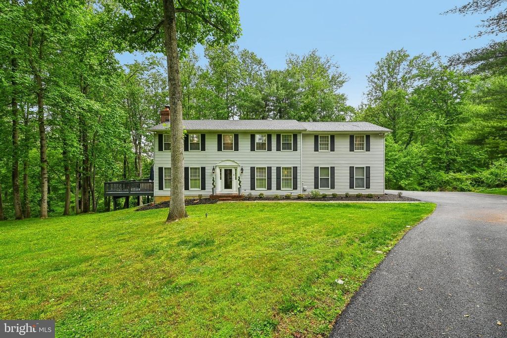 Image 1 of property listing at 10 DELBARTON CT, Sparks Glencoe, MD 21152