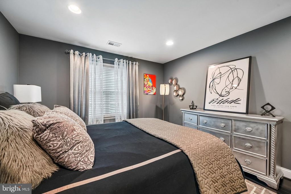 Image 31 of property listing at 10 DELBARTON CT, Sparks Glencoe, MD 21152