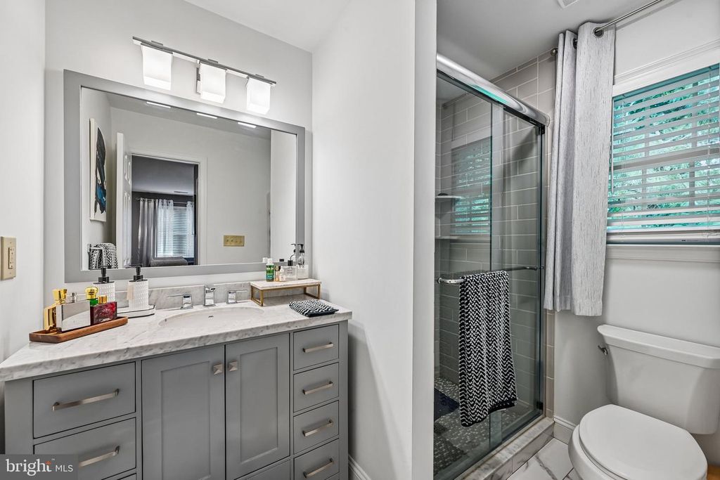 Image 33 of property listing at 10 DELBARTON CT, Sparks Glencoe, MD 21152