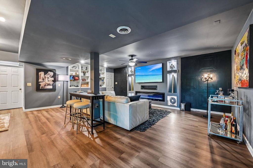 Image 37 of property listing at 10 DELBARTON CT, Sparks Glencoe, MD 21152