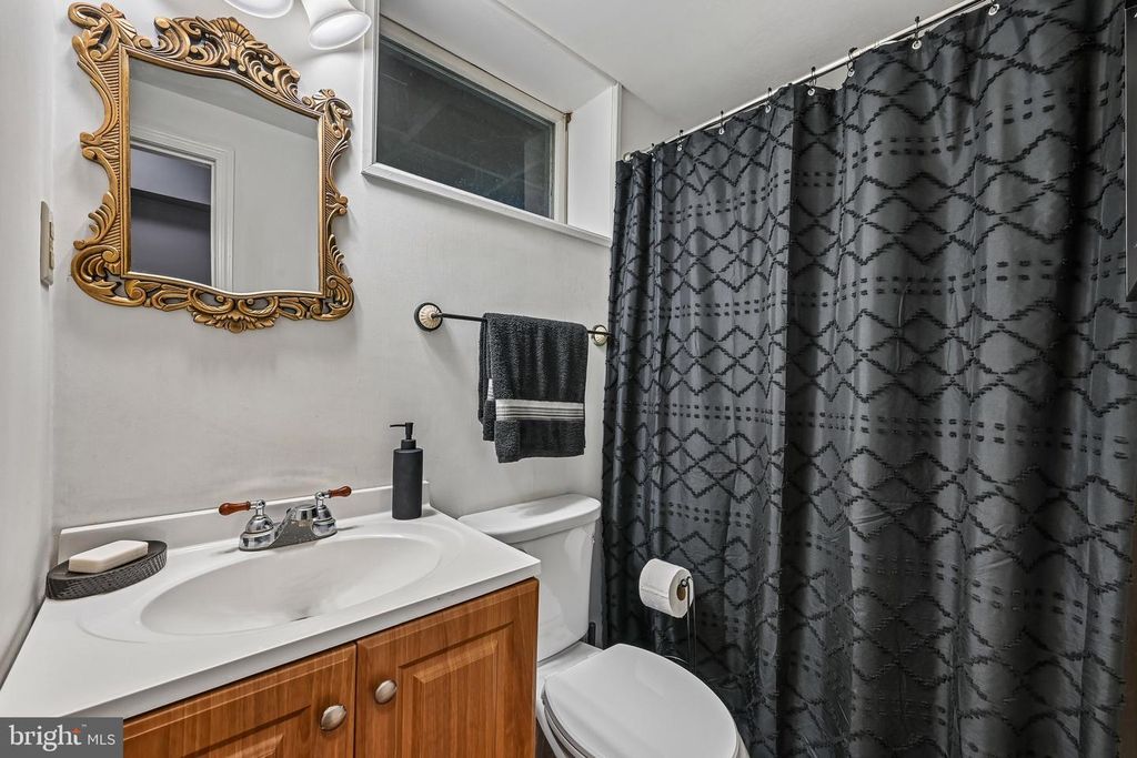 Image 40 of property listing at 10 DELBARTON CT, Sparks Glencoe, MD 21152