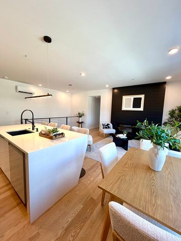 11 Boynton St. 101, Swampscott, MA 01907