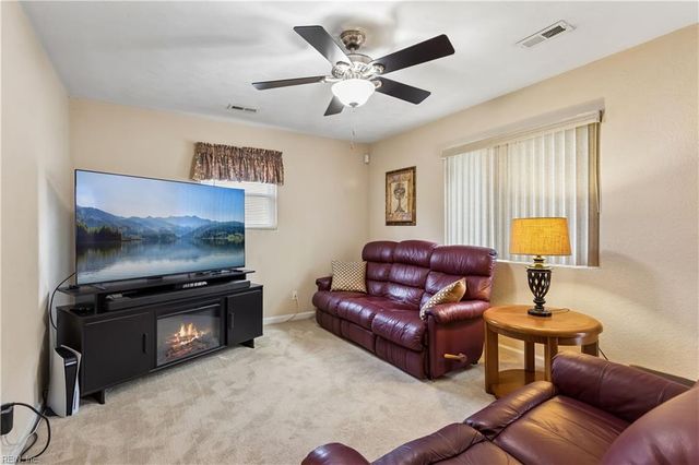 882 Cheyenne DR, Newport News, VA 23608