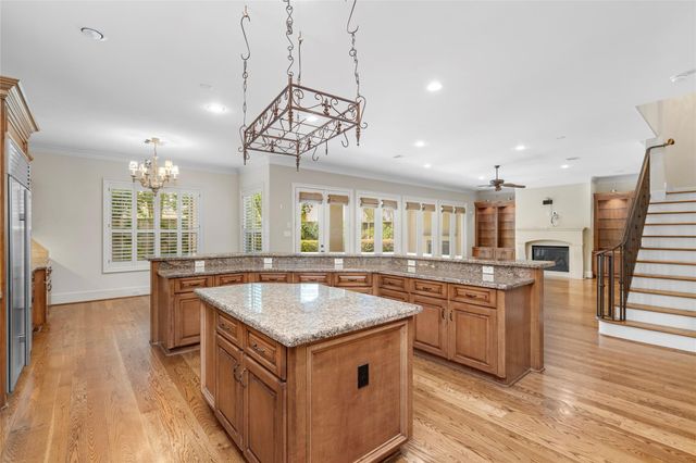 3903 Purdue Street, Houston, TX 77005