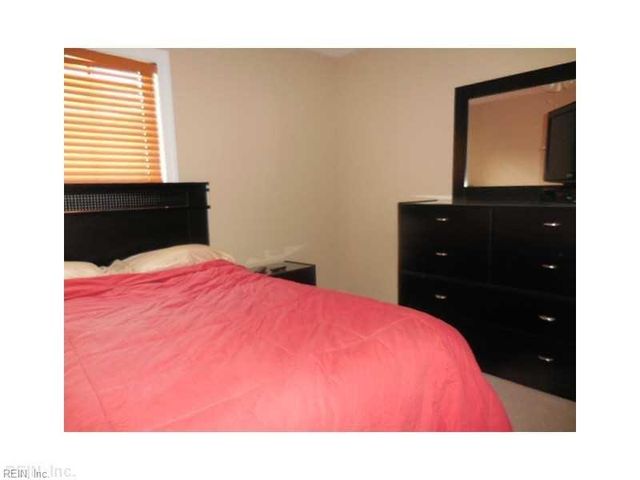 24 Grouper LOOP, Hampton, VA 23666