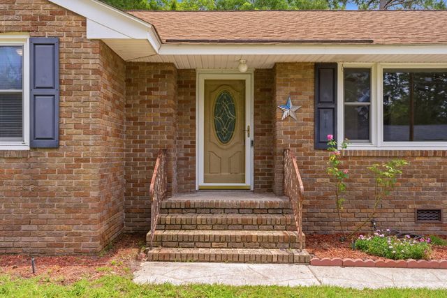 10 Lesesne Drive, Sumter, SC 29150