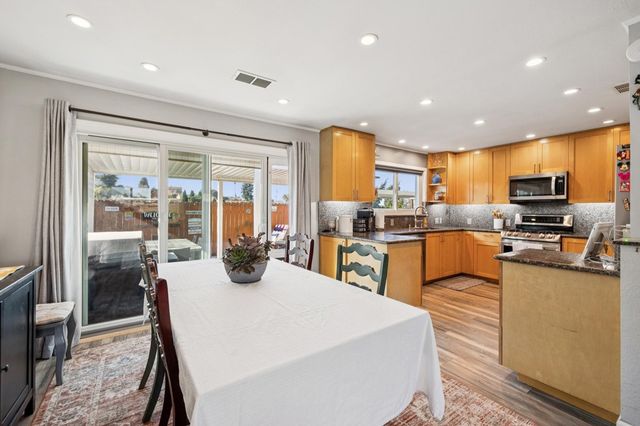 2709 2709 Limerick Road, San Pablo, CA 94806