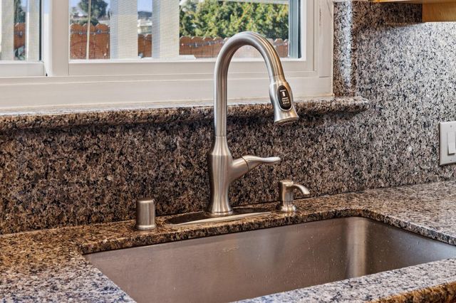 2709 2709 Limerick Road, San Pablo, CA 94806