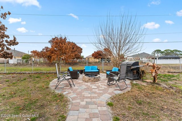 470 Galilean Avenue SE, Palm Bay, FL 32909