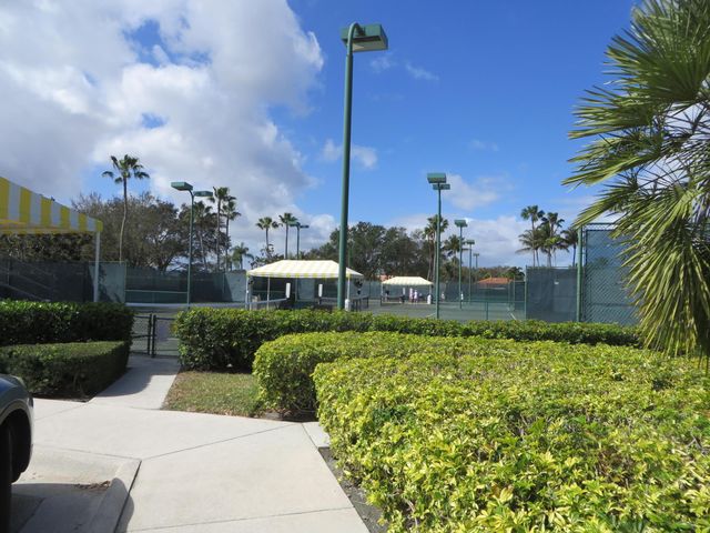 2580 Kittbuck Way, West Palm Beach, FL 33411