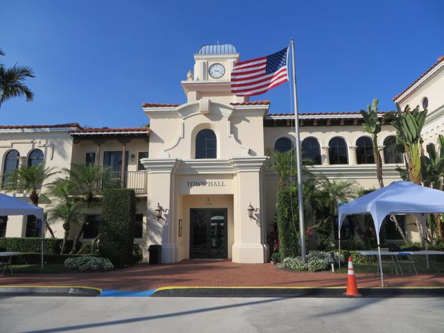 2580 Kittbuck Way, West Palm Beach, FL 33411