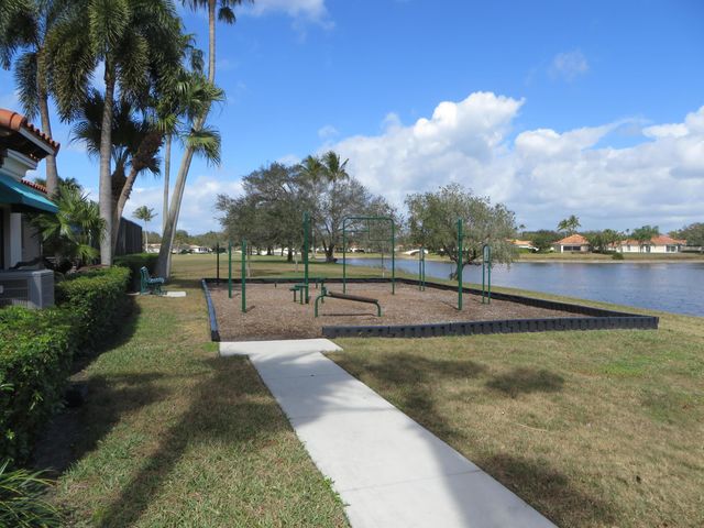 2580 Kittbuck Way, West Palm Beach, FL 33411