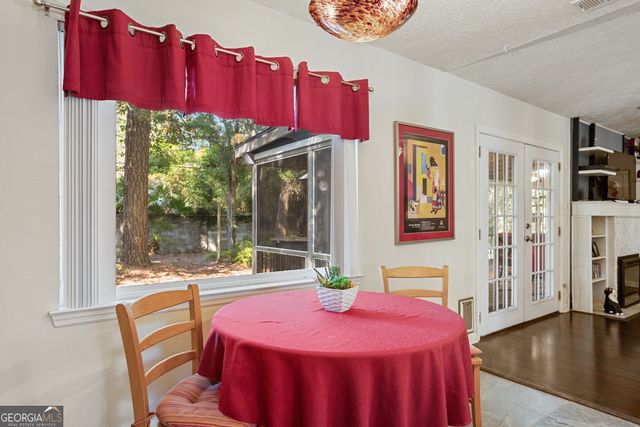 220 N Cromwell Road, Savannah, GA 31410