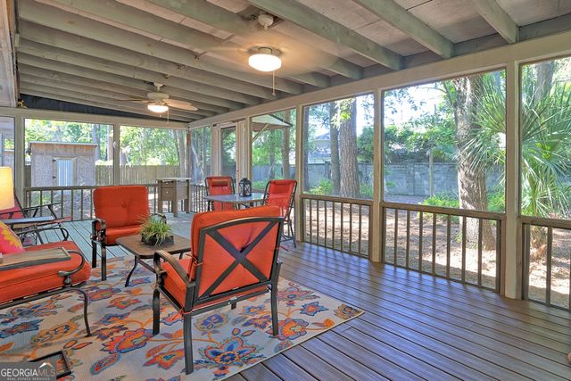 220 N Cromwell Road, Savannah, GA 31410