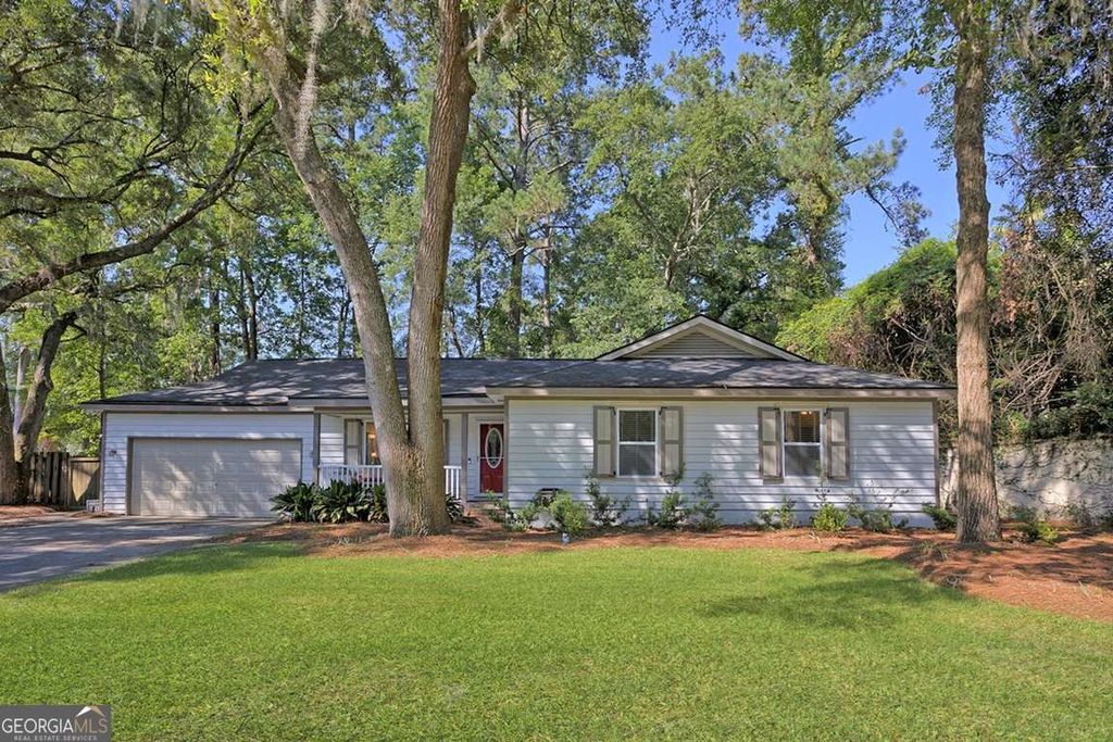 220 N Cromwell Road, Savannah, GA 31410